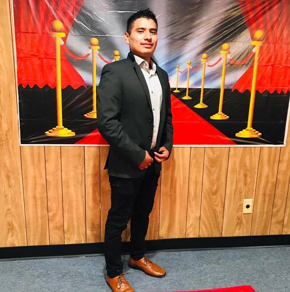 Meet your Posher, Rey - Picture 1 of 1